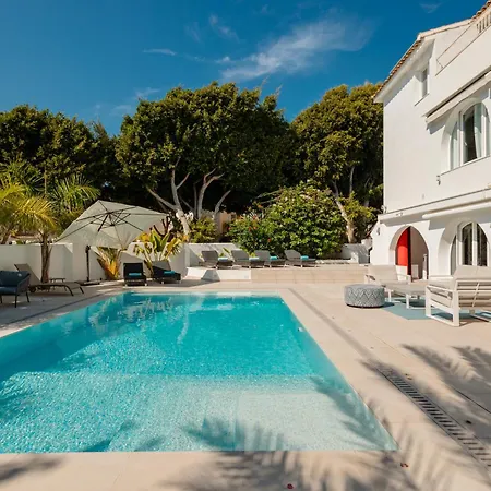 6 Bedroom Villa, With Heated Pool And Sea Views, Next To The Of Costabella Holiday home