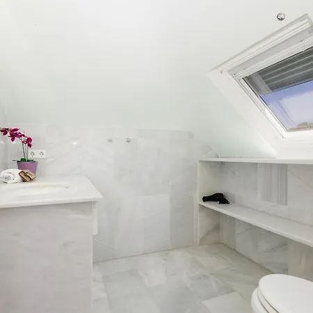 Holiday home 6 Bedroom Villa, With Heated Pool And Sea Views, Next To The Of Costabella *