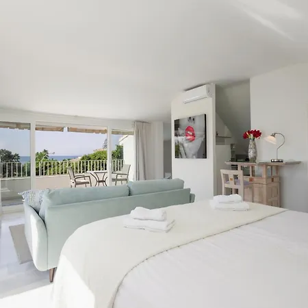 6 Bedroom Villa, With Heated Pool And Sea Views, Next To The Of Costabella