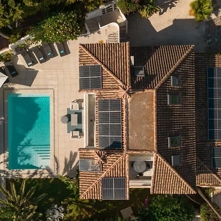 6 Bedroom Villa, With Heated Pool And Sea Views, Next To The Of Costabella *