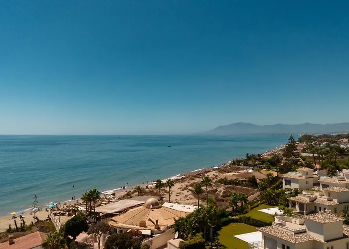 Ferienhaus Marbella, Costabella - Beachfront With Heated Pool
