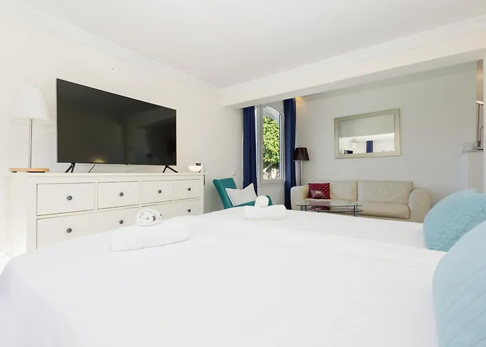 Marbella, Costabella - Beachfront With Heated Pool Marbella