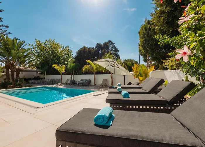 Ferienhaus Marbella, Costabella - Beachfront With Heated Pool