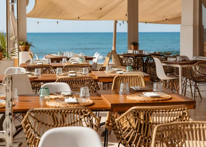 Ferienhaus Marbella, Costabella - Beachfront With Heated Pool
