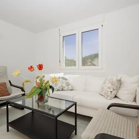 Vakantiehuis 6 Bedroom Villa, With Heated Pool And Sea Views, Next To The Of Costabella