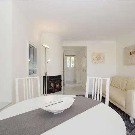 Vakantiehuis 6 Bedroom Villa, With Heated Pool And Sea Views, Next To The Of Costabella *